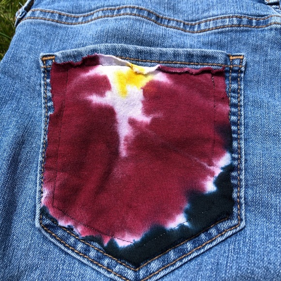 Tie Dye Pocket Shorts - Picture 3 of 4